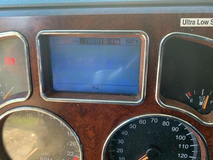 Used 2013 MACK CXU613