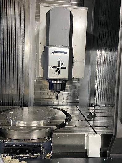 Used 2017 DOOSAN VCF 850LSR 5-Axis Vertical Machining Center