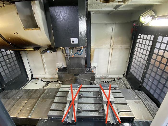 Gebraucht CNC machining centre FEELER HV-32A