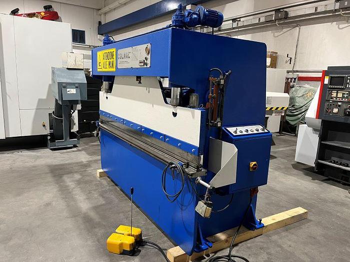 Usato PIEGATRICE COLMAL EURA 2.500 mm x 50 Ton.
