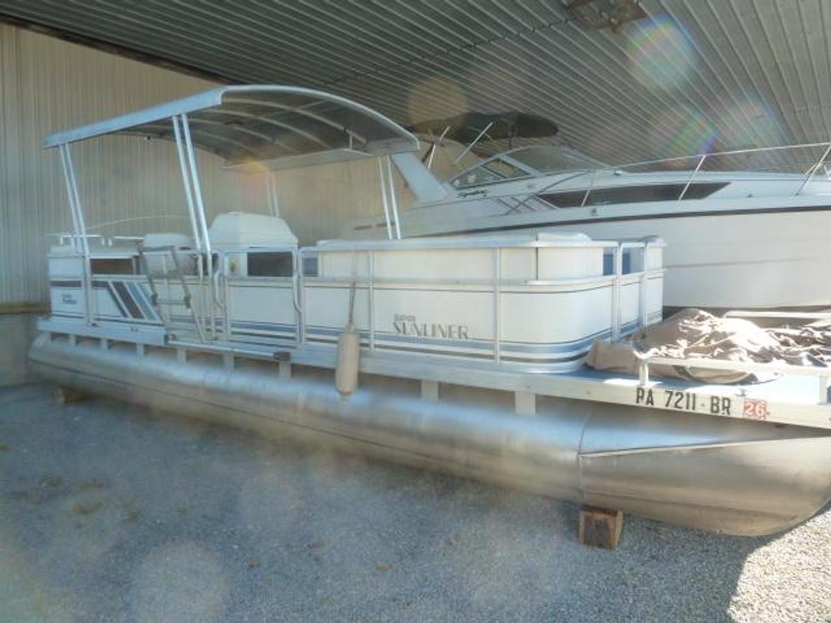 Used 1996 HARRIS 240 SUPER SUNLINER