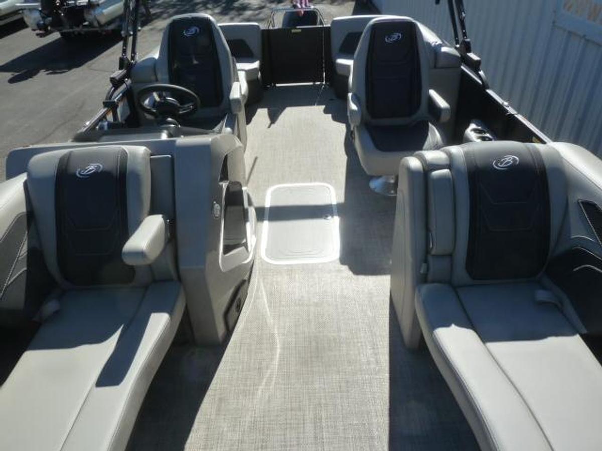2027 Barletta C22QC