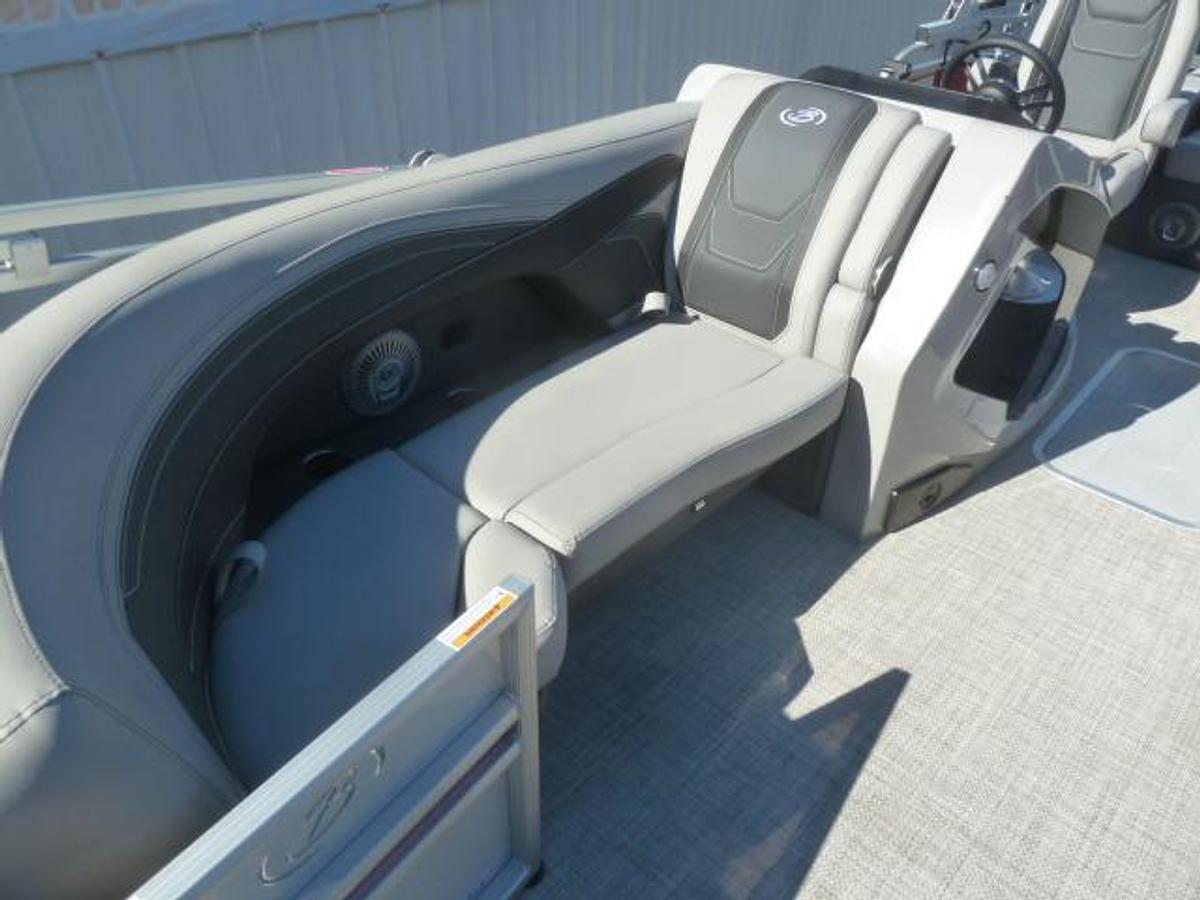 2027 Barletta C22UC