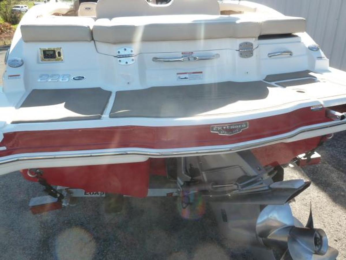 Used 2012 Chaparral 226 SSI