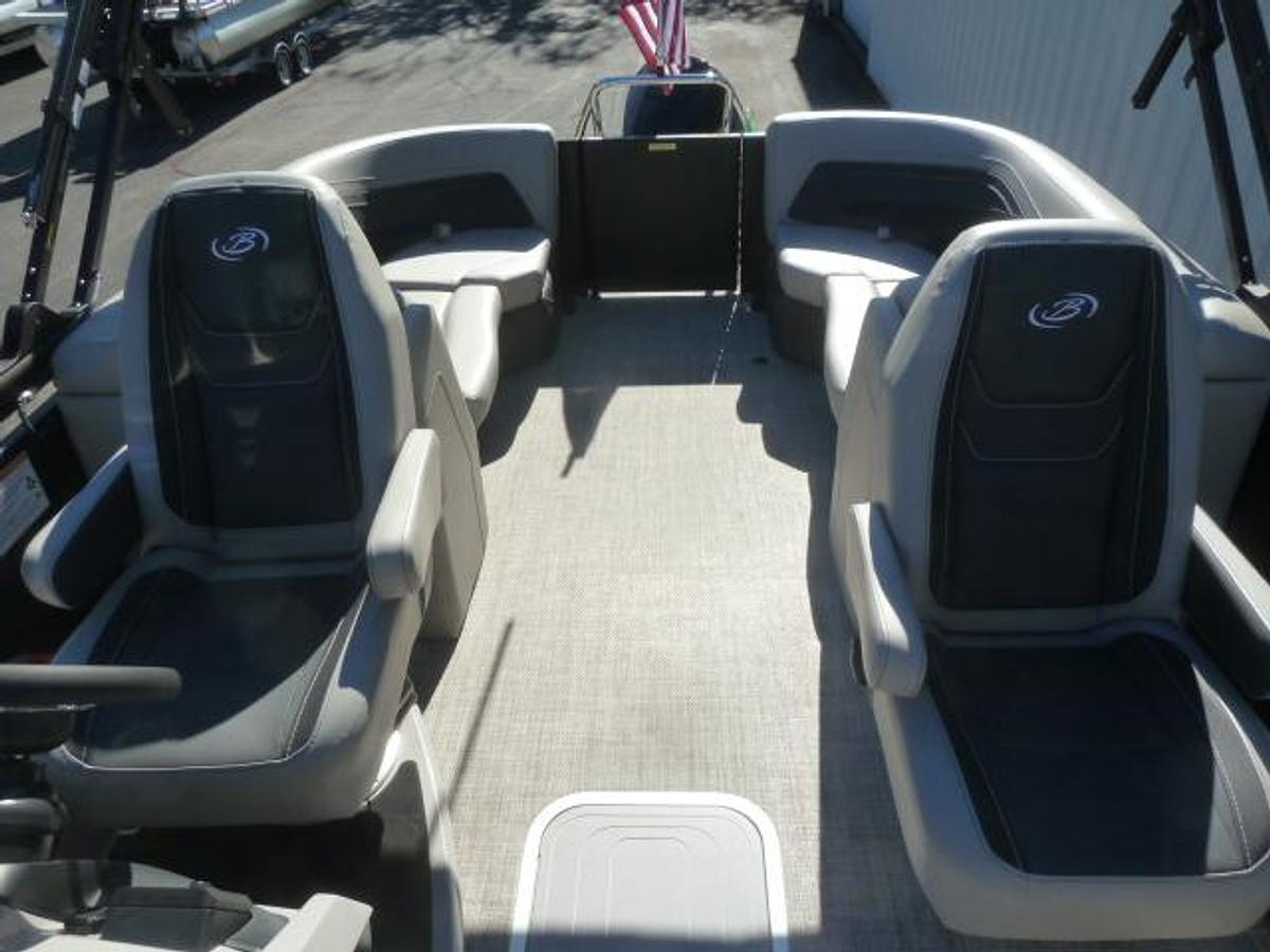 2027 Barletta C22QC