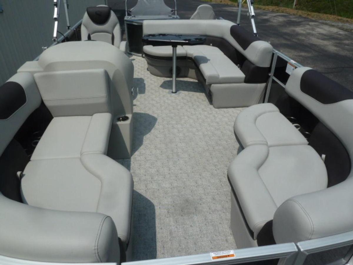 2025 South Bay 222 FCR LE