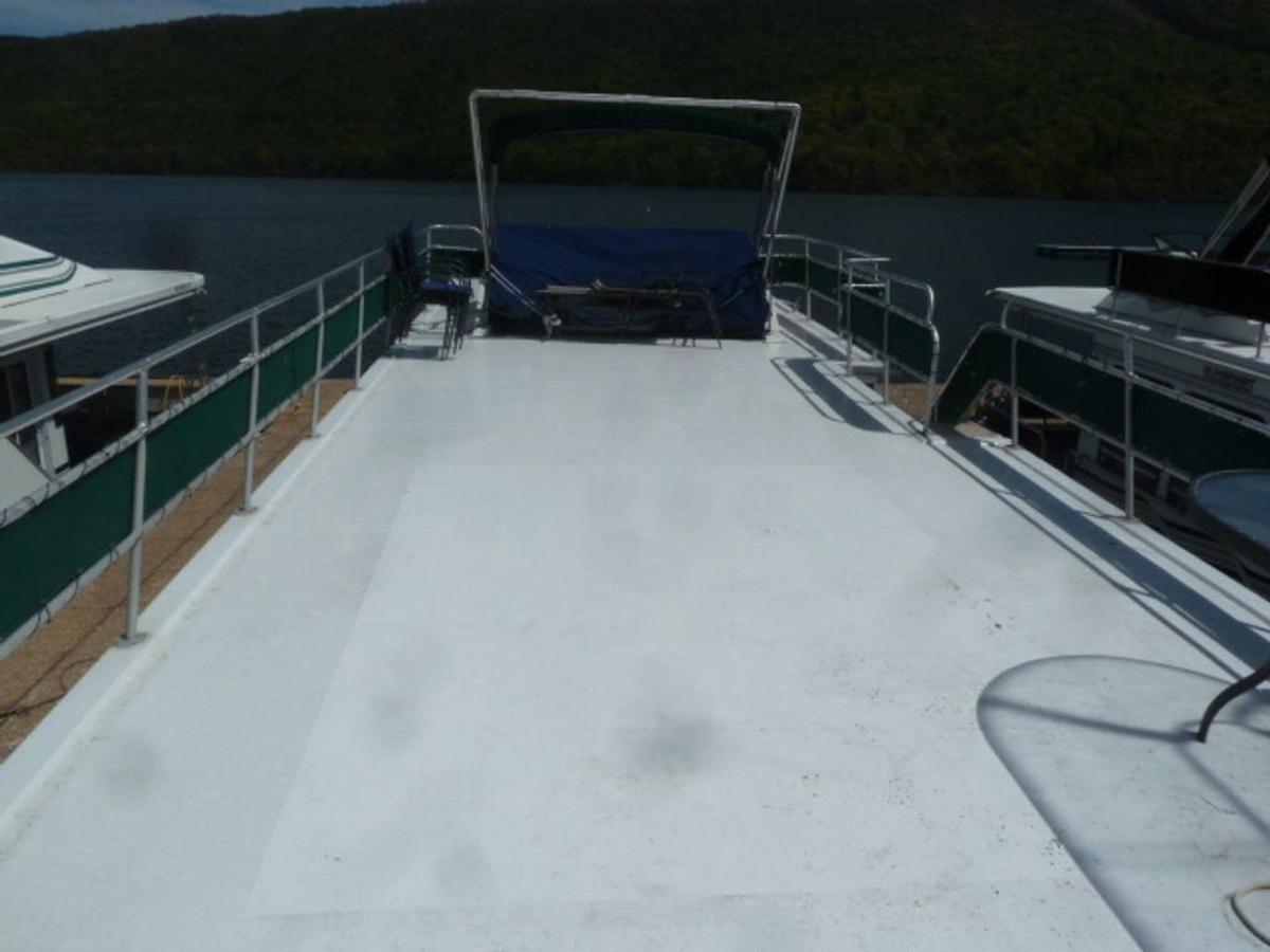 Used 1990 Leisure 58 X 14