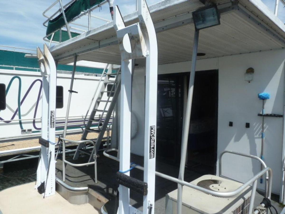 Used 1990 Leisure 58 X 14