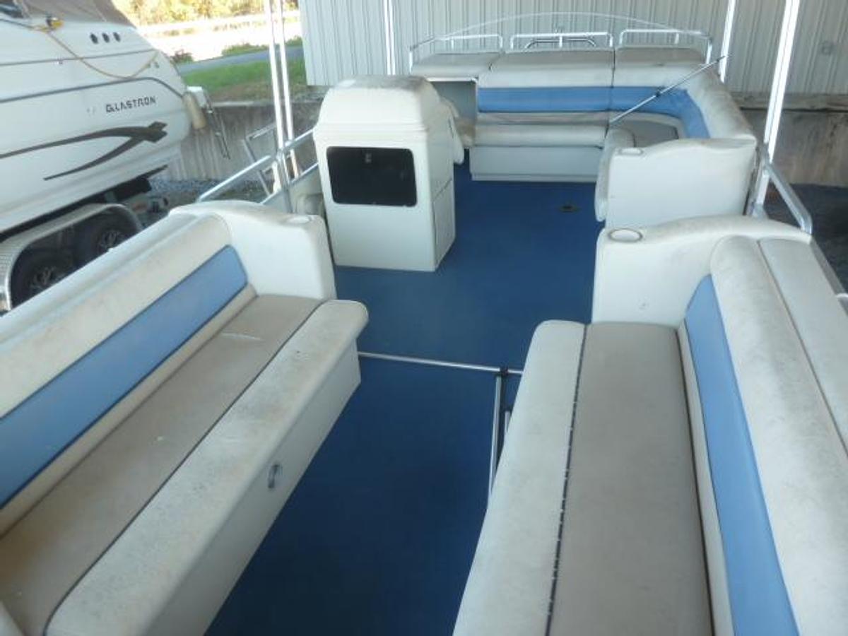 Used 1996 HARRIS 240 SUPER SUNLINER