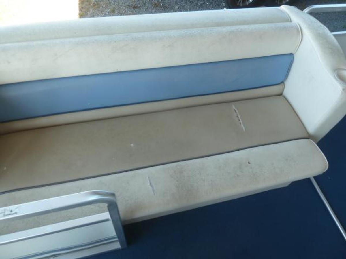 Used 1996 HARRIS 240 SUPER SUNLINER