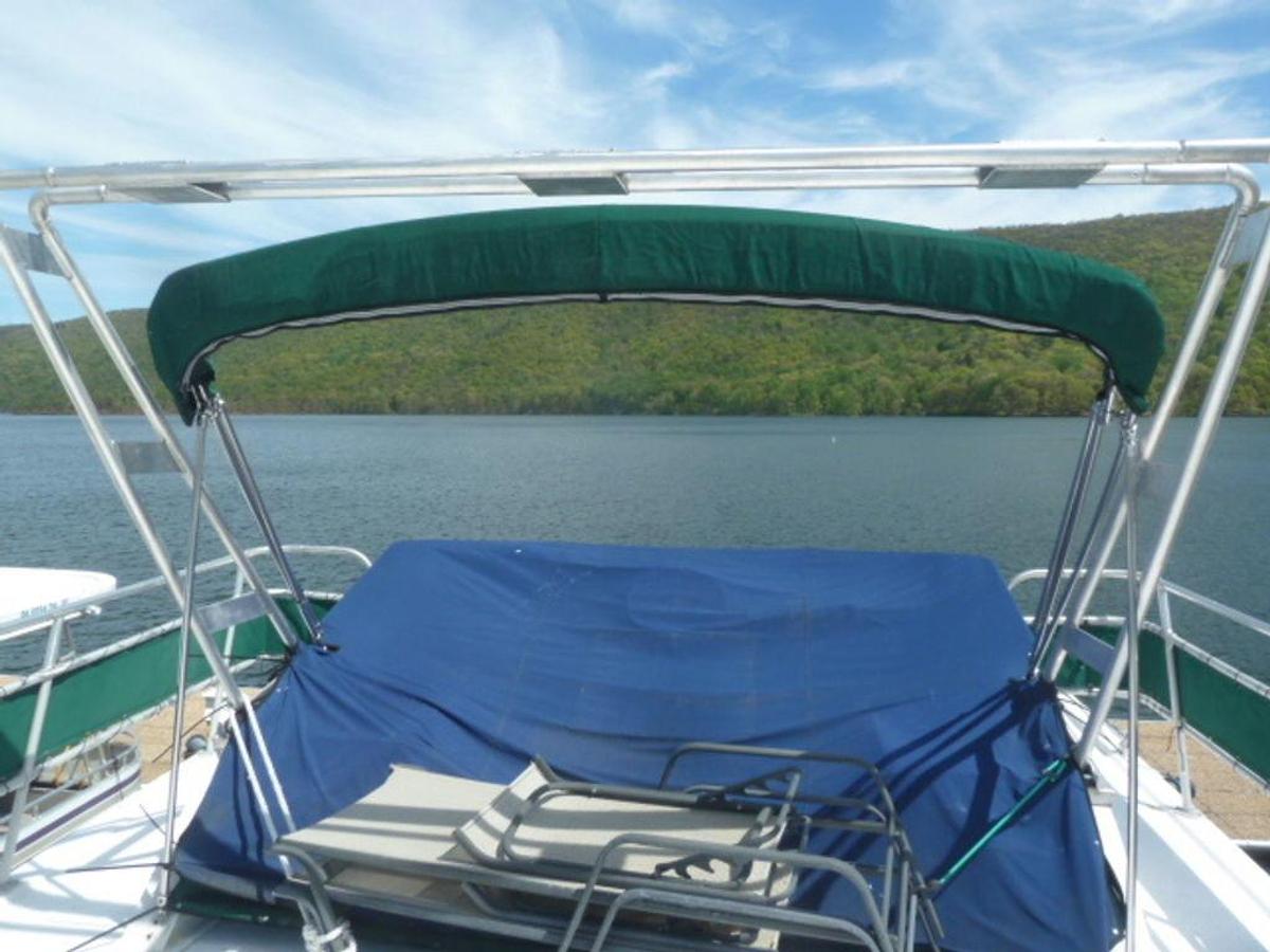 Used 1990 Leisure 58 X 14