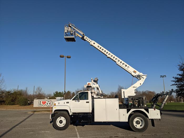 Used Don't miss! 2001 GMC 7500 w/ Telsta T40C Pro Cable Placer Bucket Truck