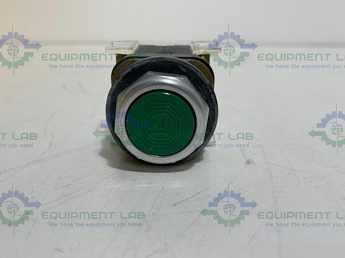 Allen Bradley 800T-A1B Ser. T Flush Head Green Push Button