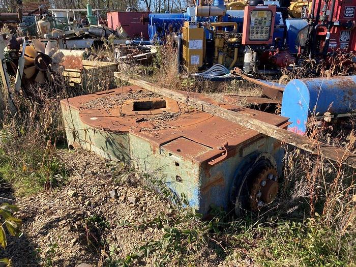 Used Skytop Brewster 20 X 44 Rotary TableIdeco 20" X 54" Rotary Table