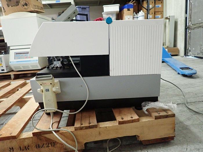 Used Roche Type Cobas Amplicor PCR System Analyzer w/ NEC BCH5435-KME Barcode Reader