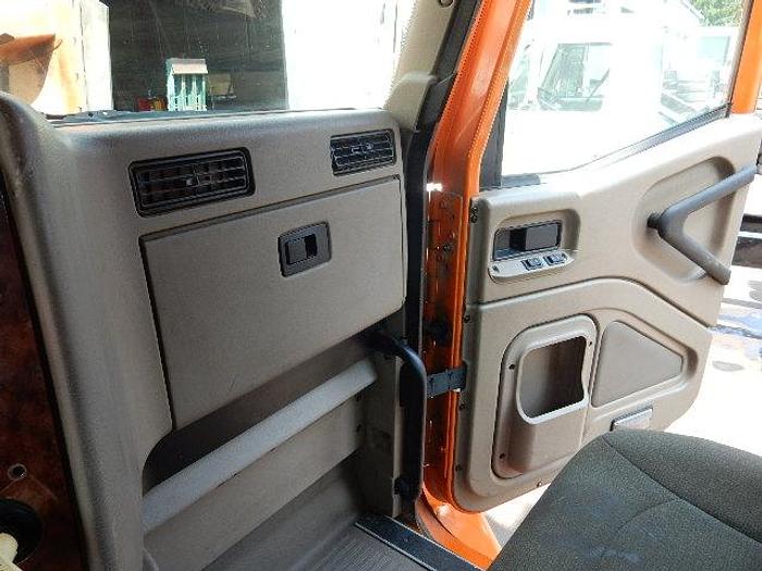 Used 2006 International 5600i