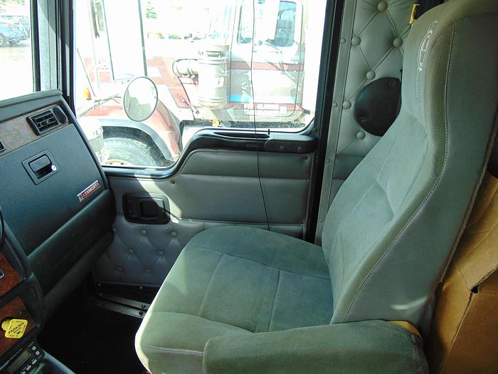 Used 2004 KENWORTH T800B 6X4 WINCH TRACTOR " CAT "