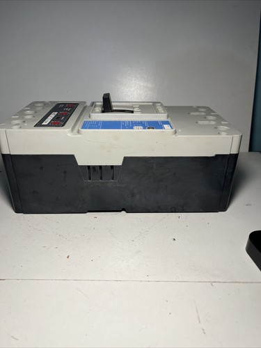 Used WESTINGHOUSE DK3300X 300 AMP CIRCUIT BREAKER  3 POLE 240 VAC W/300 AMP TRIP