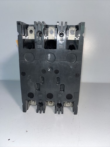 Used General Electric TEB132020WL Molded Case Circuit Breaker 20A 3pole