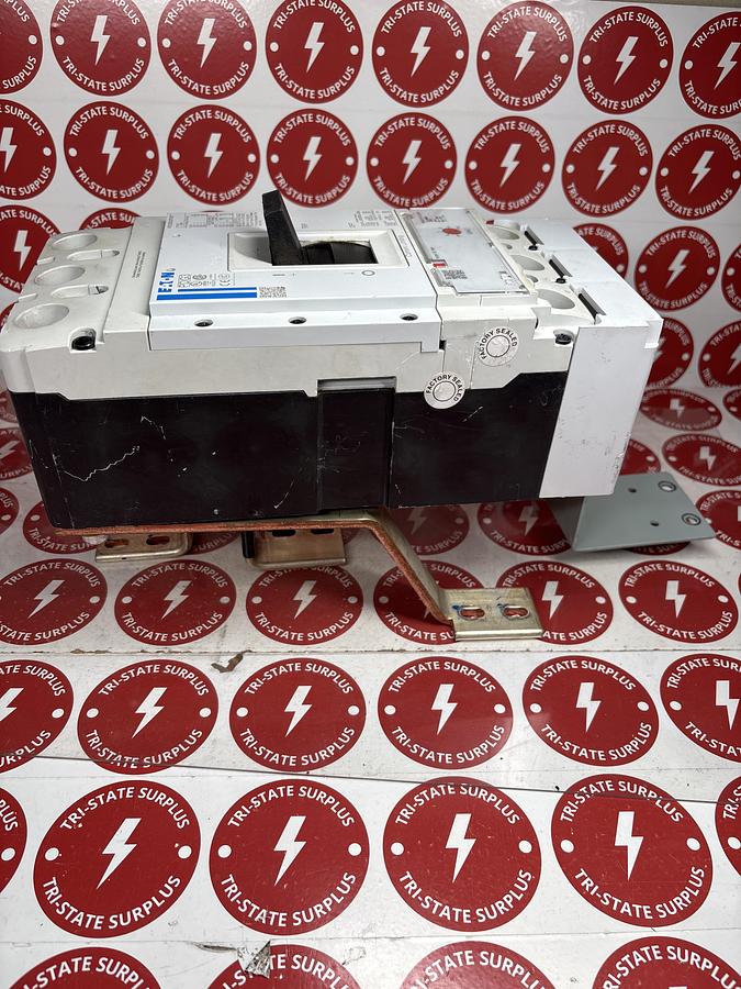 Eaton PDG33M0400TFAN