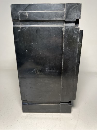 Used Cutler Hammer EHC3090 90 Amp 3 Pole 480 Volt Circuit Breaker NIB line/load Lugs