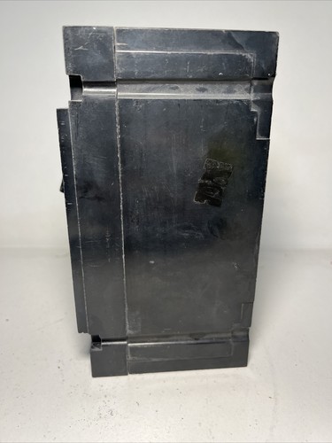 Used Cutler Hammer EHC3090 90 Amp 3 Pole 480 Volt Circuit Breaker NIB line/load Lugs