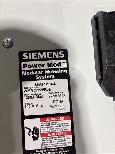 Siemens WMM22225RJB 3ph-in-1ph-out 2-Gang 1200A 225 Amp RING Type Cover, 5th Jaw