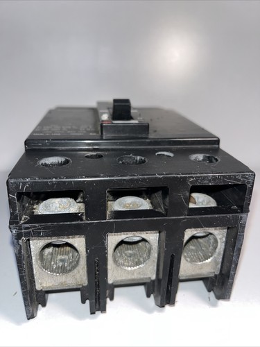 Used SQUARE D KDL32225 225 amp 240 volt 3 pole 25kA Circuit Breaker