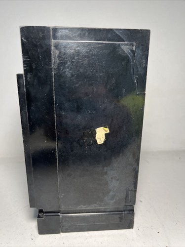 Used CUTLER HAMMER EHC3030 30 AMP BOLT-ON CIRCUIT BREAKER 3 POLE 480 VAC