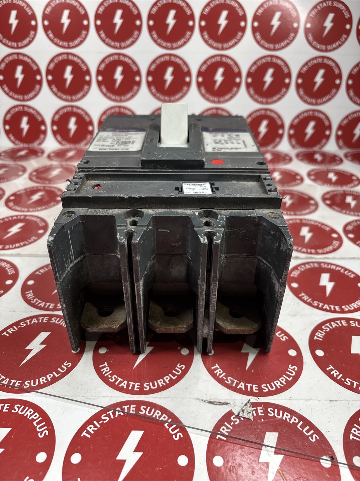 Used GE Spectra RMS SGDA32AT0400 Industrial Circuit Breaker 350A trip 🔴