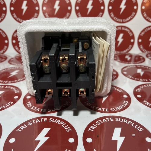 Square D Definite Purpose Contactor Class 8910 Type J0-3 120 V