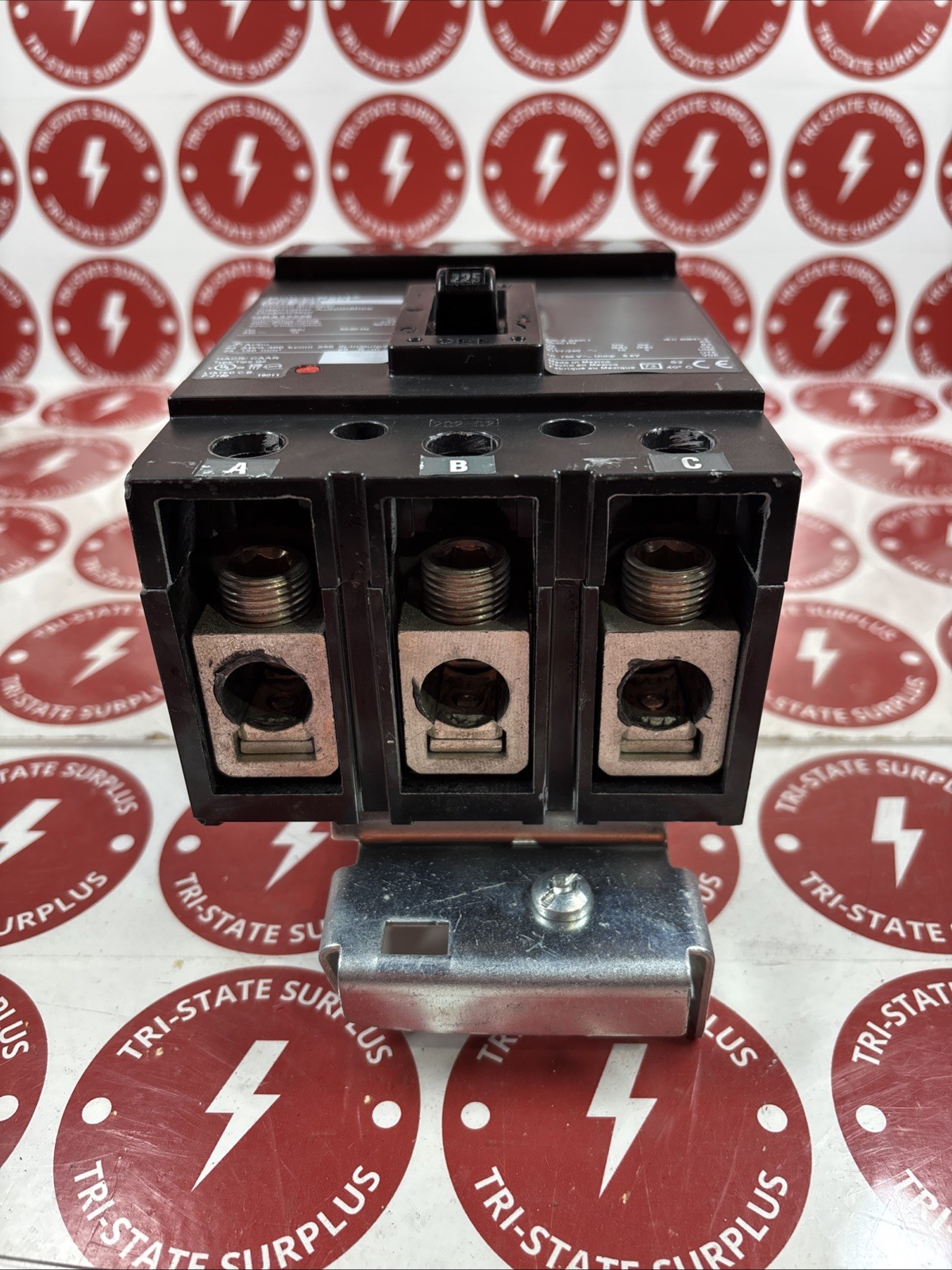 Used SQUARE D QBA32225 QBA I-LINE 3 POLE 225 AMP 240v CIRCUIT BREAKER POWERPACT 🔴