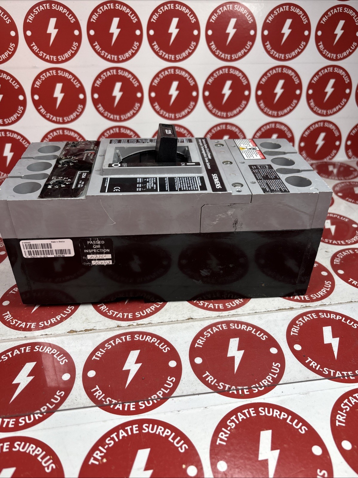 Used Siemens HFXD63B225 Sentron Series Circuit Breaker 225A 3-Pole 600V 🔴🔴