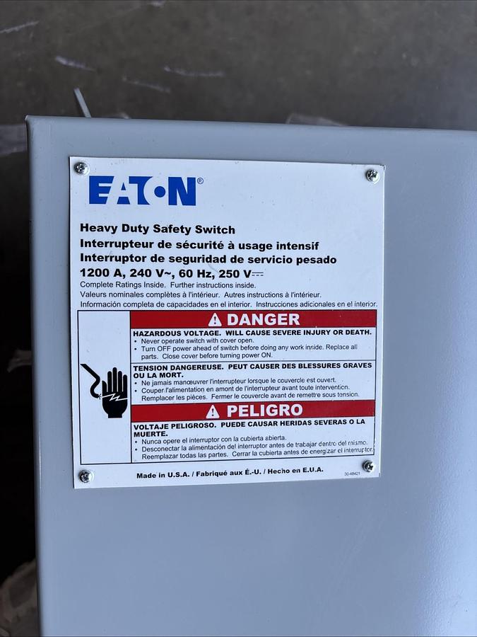 NEW Eaton 1200 Amp Disconnect Switch 240v 4 Wire Ground Fault 3R STS328FD34-2A00