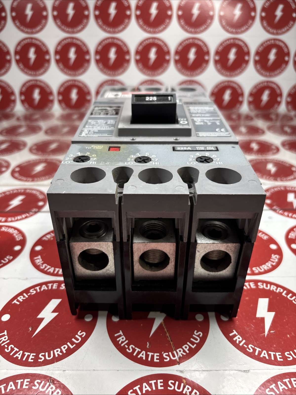 Used Siemens HFXD63B225 Sentron Series Circuit Breaker 225A 3-Pole 600V 🔴🔴
