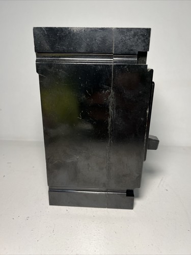 Used EB2100 2P 100 AMP 240 VAC WESTINGHOUSE CIRCUIT BREAKER *FLAWED*