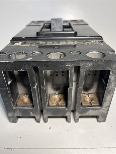 Used KA3225F WESTINGHOUSE 3-POLE CIRCUIT BREAKER 225 AMP FRAME 150 AMP TRIP 600 VAC