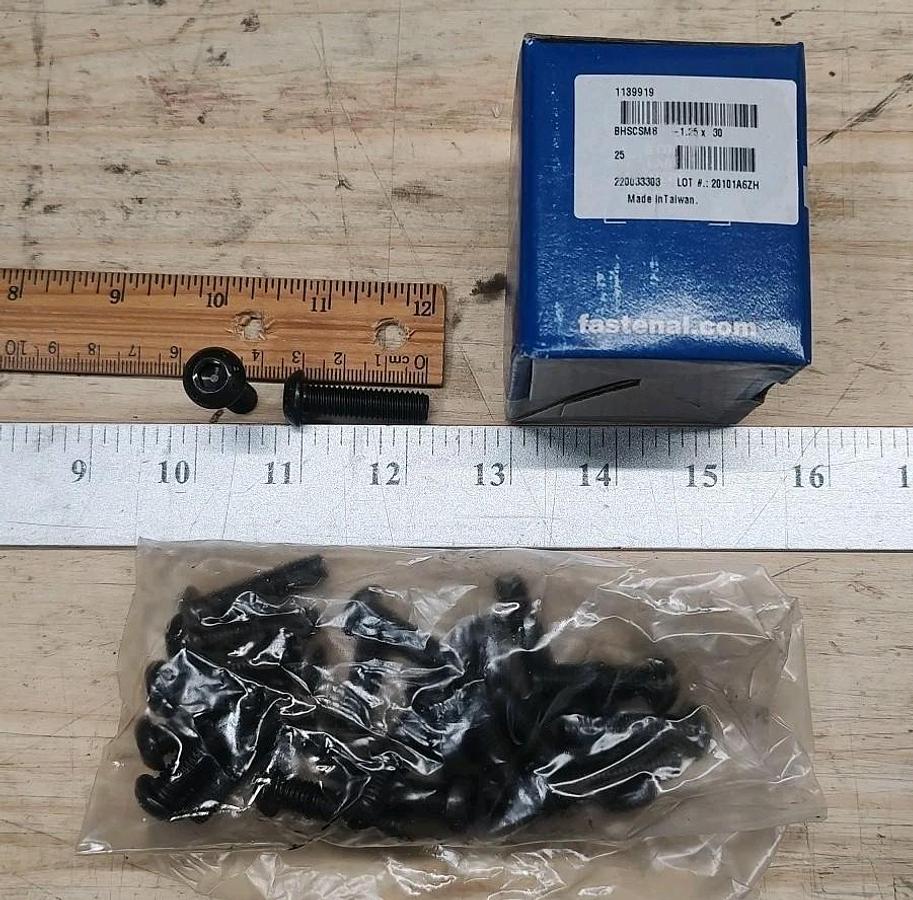 NEW Fastenal 1139919 Button Head Socket Cap Screw Black OxSteel M8-1.25mm x 30mm