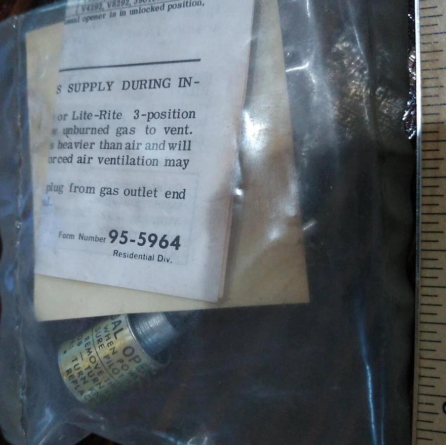 NOS HONEYWELL 390290A MANUAL OPENER ASSEMBLY FOR V8280 V4280 VALVES