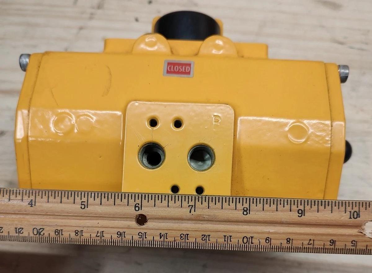 NEW OPEN BOX EL-o-Matic ED0100.U1A00A.19K0 Pneumatic Actuator