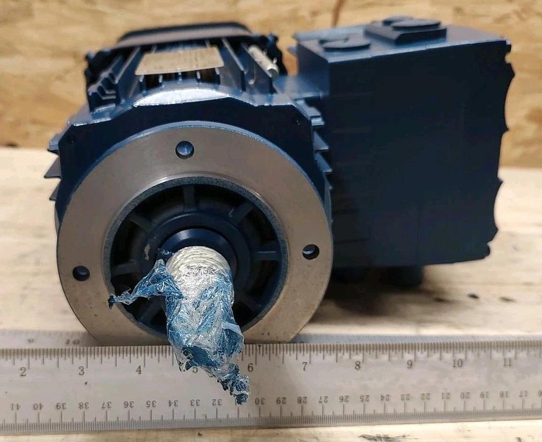 NEW SEW-EURODRIVE DRN80M4/BE1HR/FG/MM07/TH/C/DH Gearmotor - 1hp 280-1700rmp 60Hz