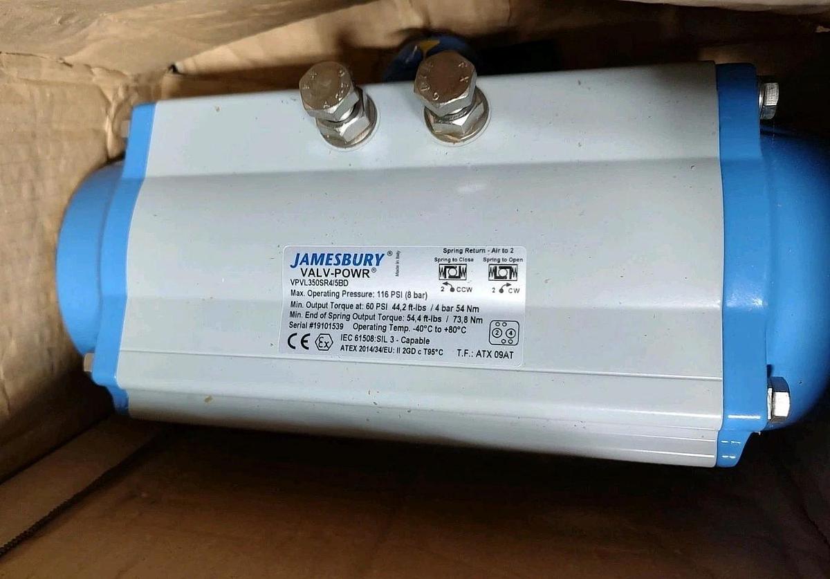 NEW Jamesbury ValvPowr VPVL350SR4/5BD Spring Return Pneumatic valve actuator