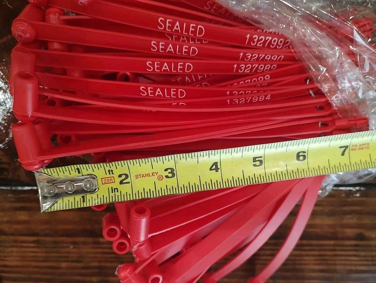 NEW Lot Of 200 Accuform TLS731RD Red Plastic Security Seal 7-1/2" x 3/8" x0.070"
