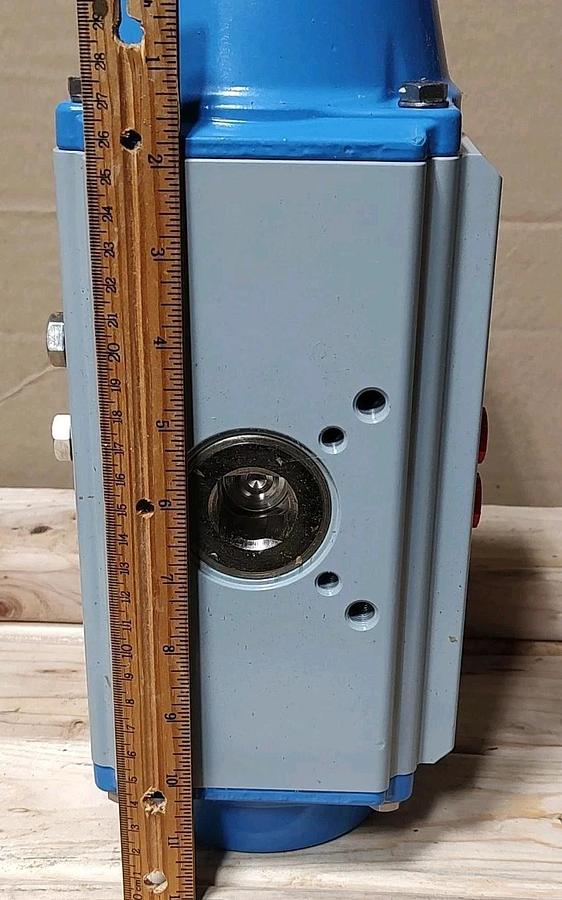 NEW Jamesbury ValvPowr VPVL350SR4/5BD Spring Return Pneumatic valve actuator
