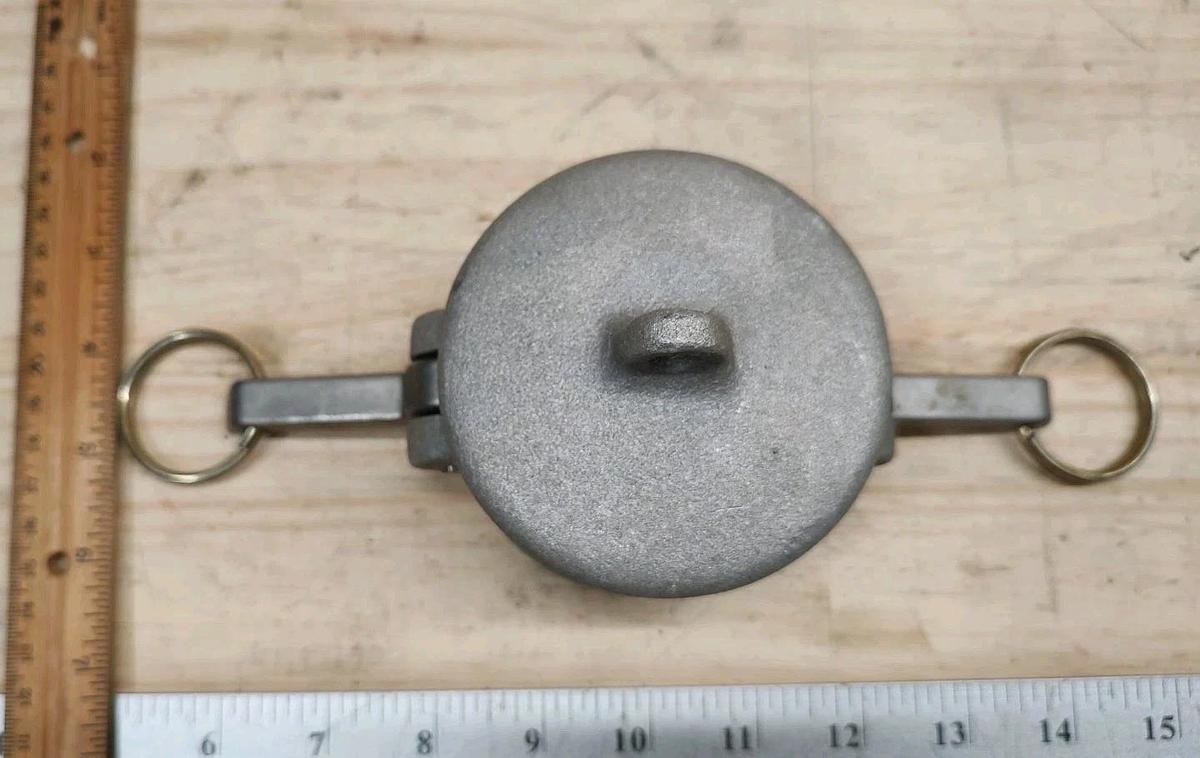 NEW EVER-TITE 2-1/2" Aluminum Cam & Groove Type DC Dust Cap with rubber seal