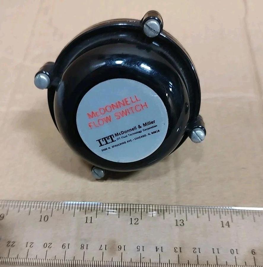 NOS MCDONNELL FS8-W 1" General Purpose Liquid Flow Switch NEMA 4 120/240VAC