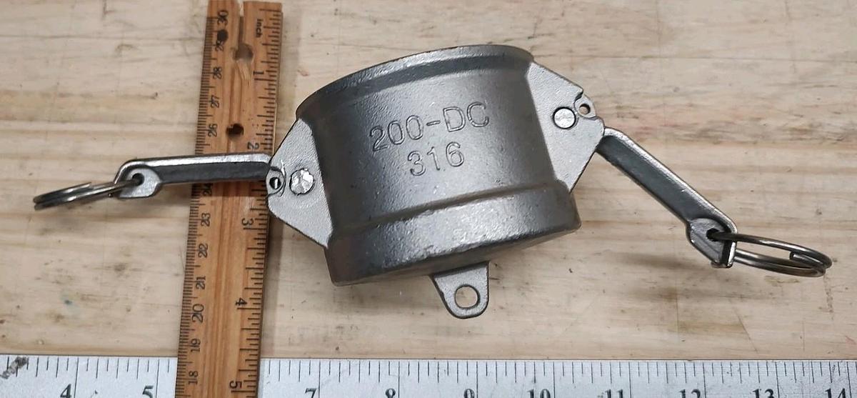 NEW&UNUSED 2" 200-DC 316SS Cam & Groove Type DC Dust Cap with rubber seal