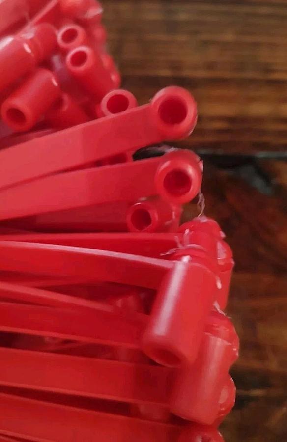 NEW Lot Of 200 Accuform TLS731RD Red Plastic Security Seal 7-1/2" x 3/8" x0.070"