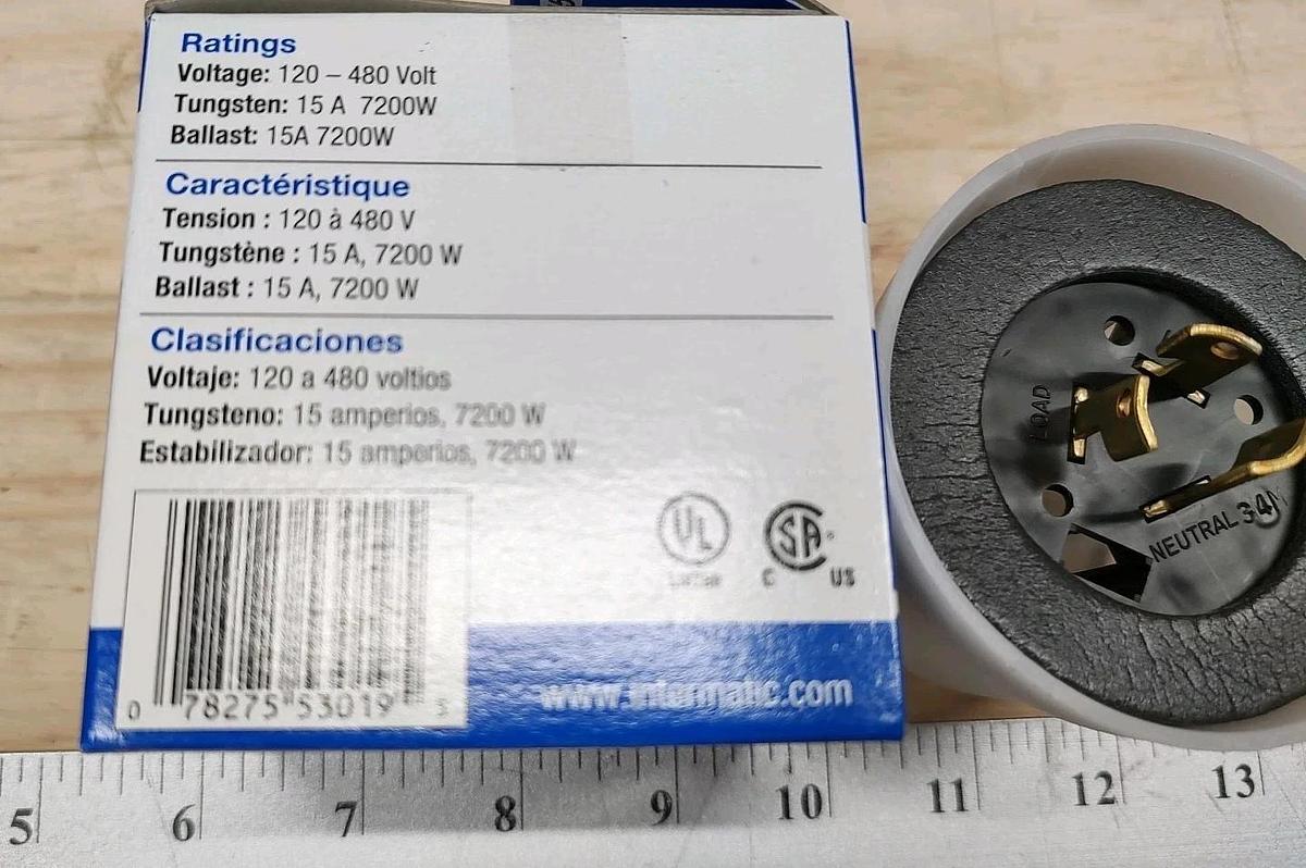 NEW Intermatic K4500 Shorting Cap for Twist Locking Type Receptacles 120-480VAC