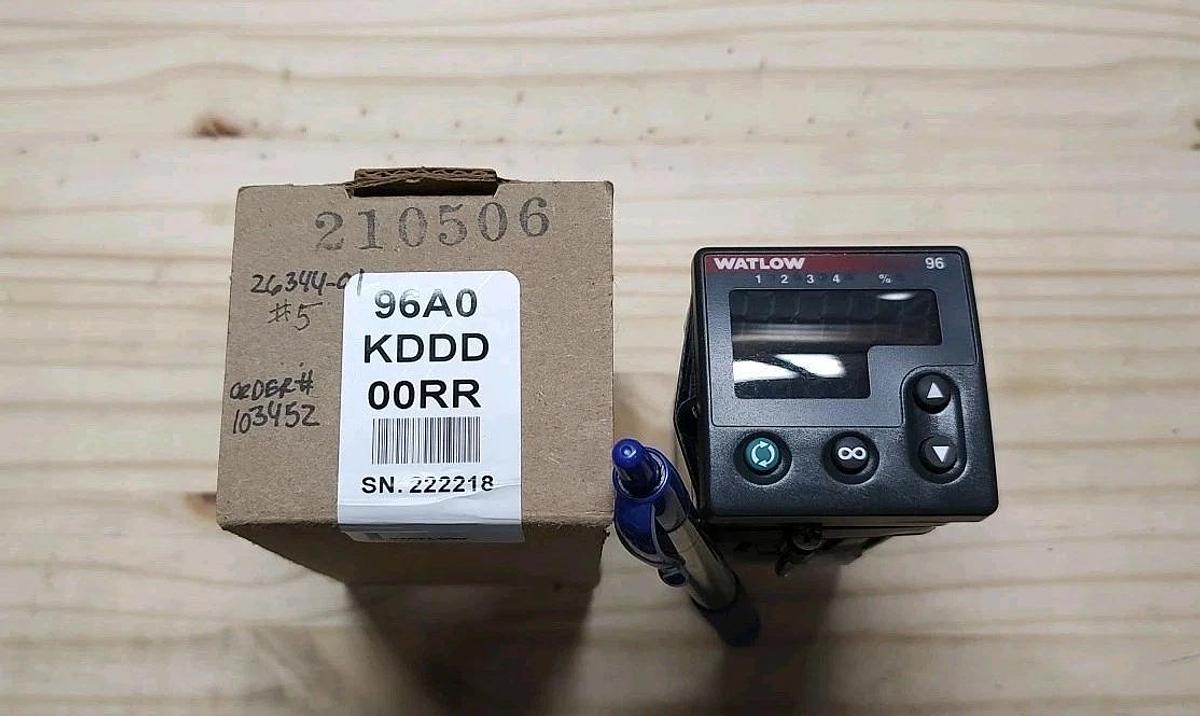 NEW Watlow 96A0-KDDD-00RR Series 96 Temperature Controller
